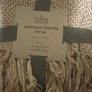 Home Accents Diamond Chenille Throw